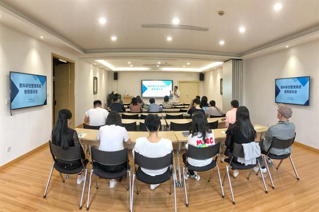 988000160.jpg 988000160.jpg